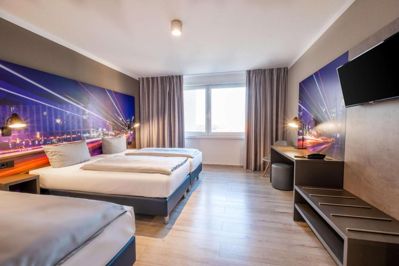 Hotel Berlin Lichtenberg Zewnętrze zdjęcie